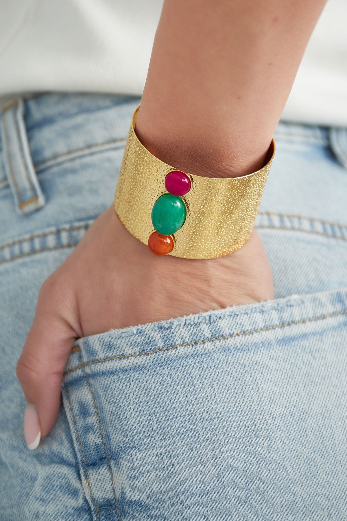 bracciale rigido pietre