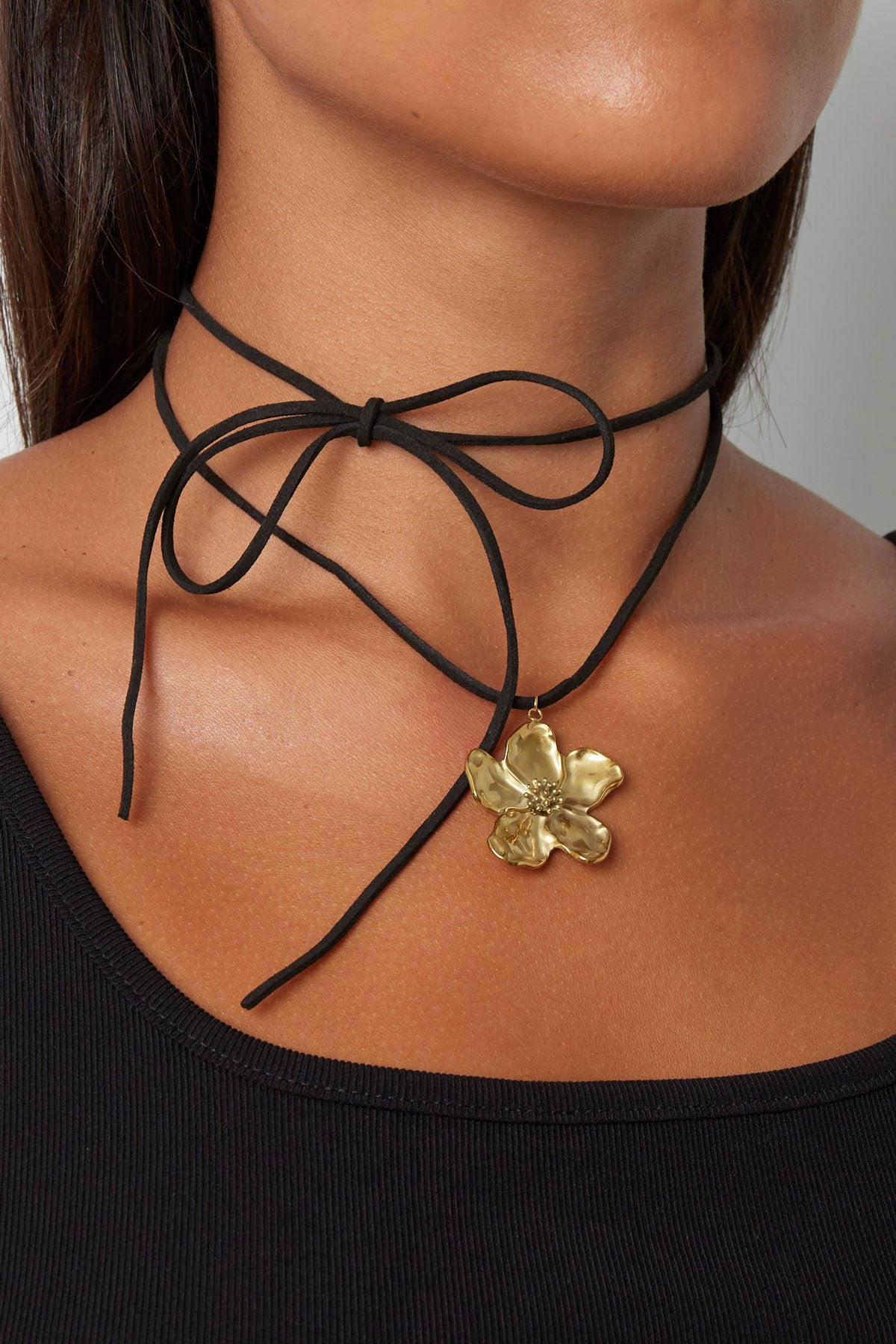 COLLABA CHOKER