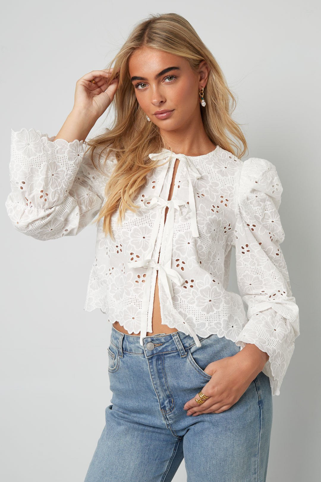 Camicia fiocco sangallo